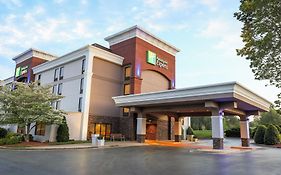 Holiday Inn Express Burlington By Ihg